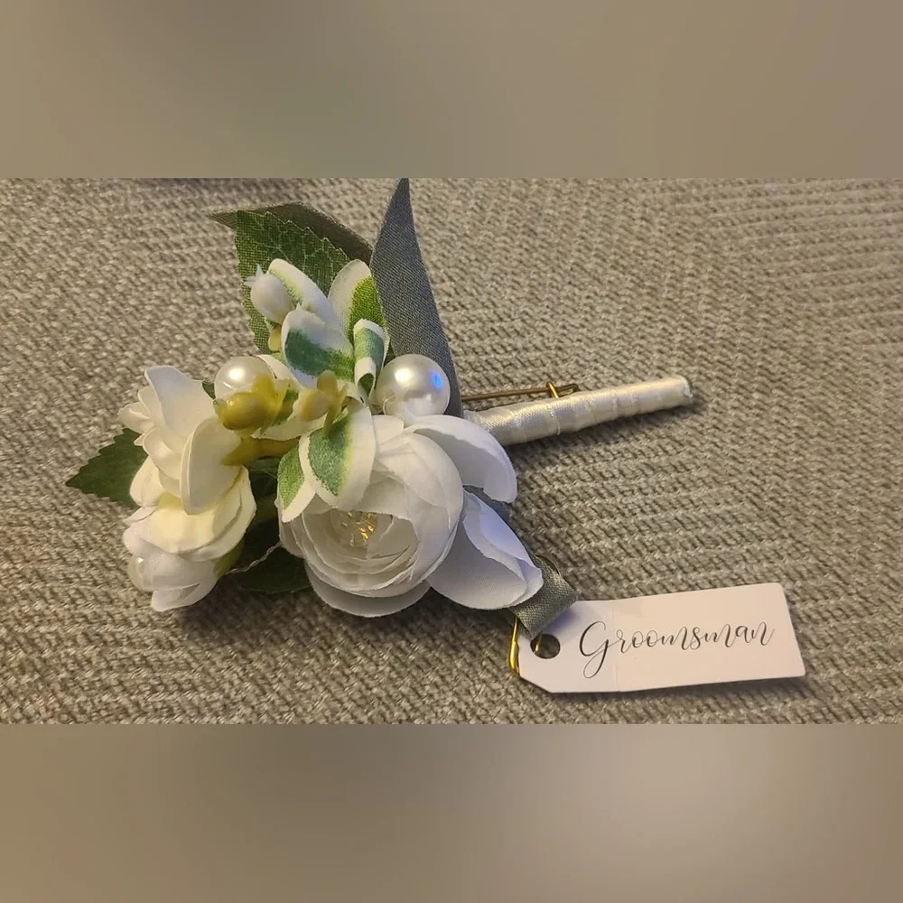 White and Green Boutonniere for Groom and 5 groomsmen